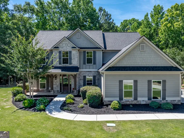 35 Leeward Ct, Newnan, GA 30263
