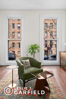 Sold by Leslie J. Garfield | media 3