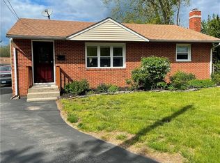 6 Colony Ct, Norwich, CT 06360