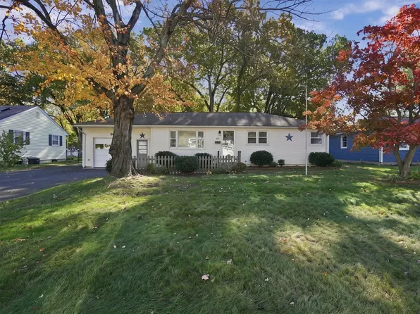 86 Herrman St, West Springfield, MA 01089