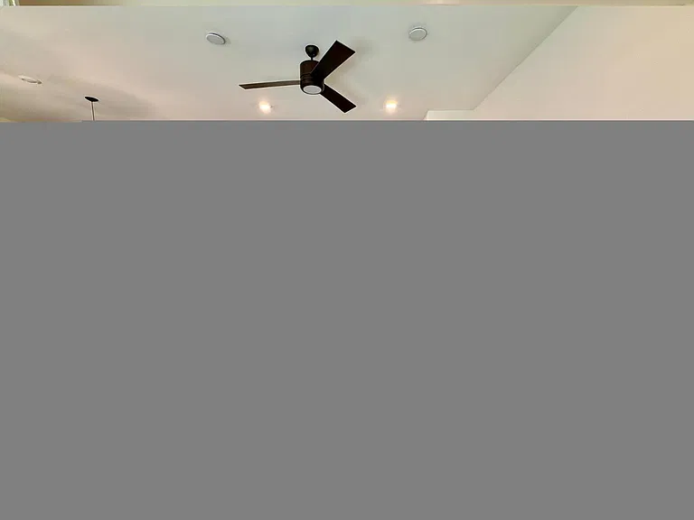 220 E Markwood Dr — Photo 6