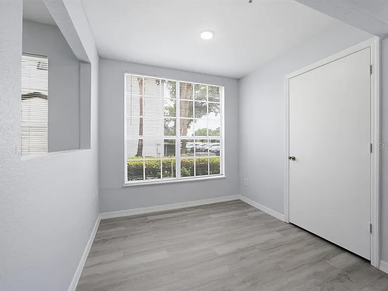 1610 Columbia Arms Cir #131 — Photo 4