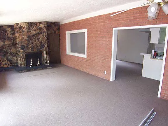 2 bed, 928 sqft, $1,200 — Photo 4