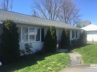 53 Garden Dr, Riverside, RI 02915