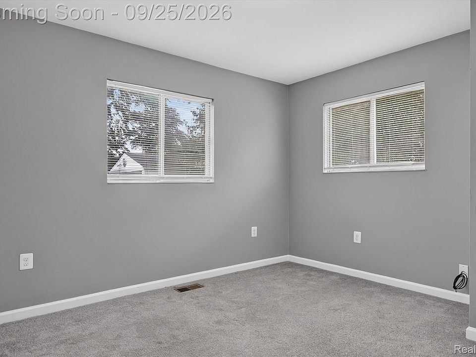 7504 Lozier Ave, photo 8
