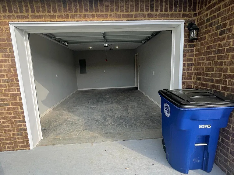 125 Dogwood Ct — Photo 5