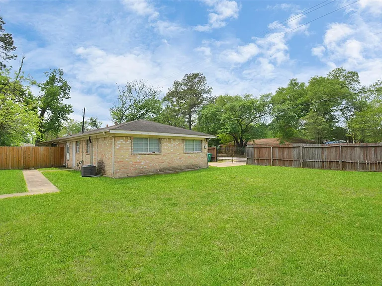 8622 Elbert St #B — Photo 19