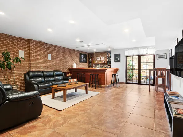 240 Battery Avenue image 14 of 21