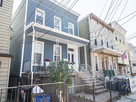 2nd image of 92 Hancock Ave