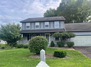 5066 Roseanne Dr, Liverpool, NY 13088