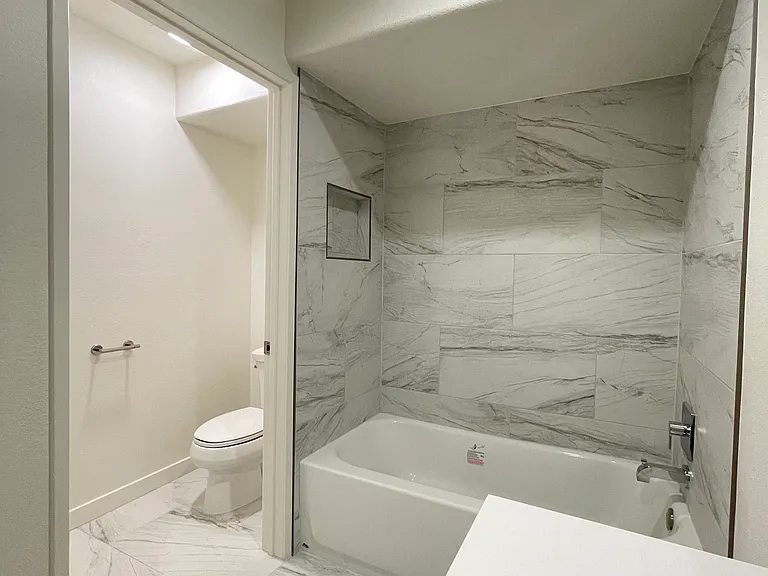 15114 Sherman Way #212 — Photo 20