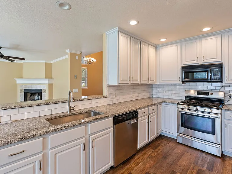 1217 Stepp Bnd — Photo 8