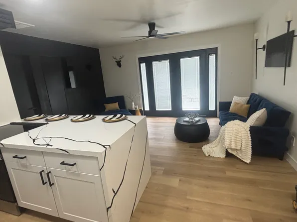 8574 E Indian School Rd Unit F, Scottsdale, AZ 85251