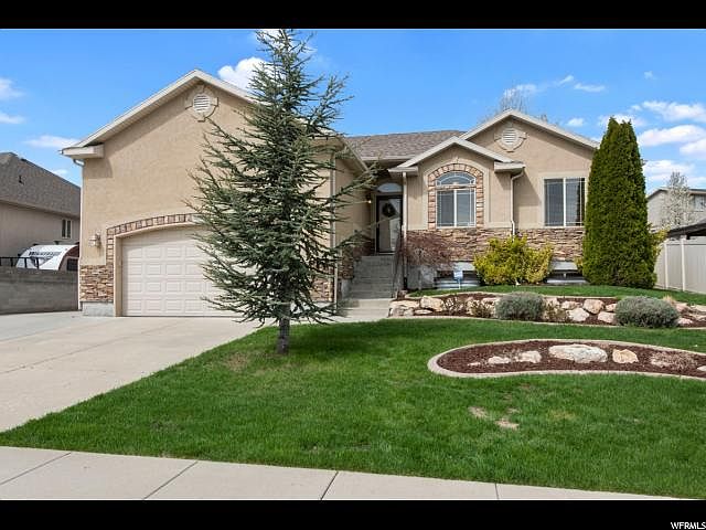 1st image of 7096 S Como Ln