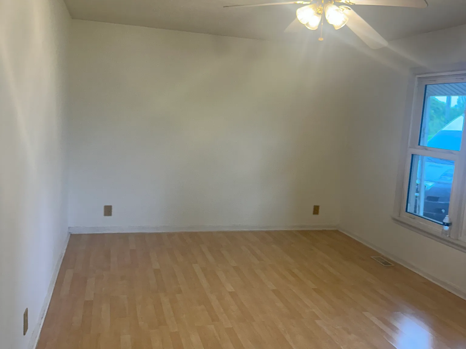 3 bed, 1063 sqft, $1,500 — Photo 4