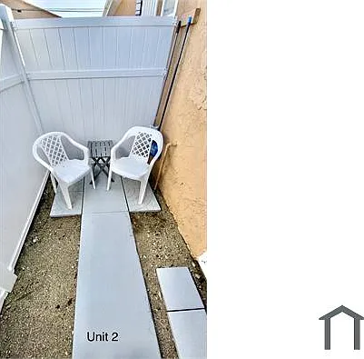 Studio, 200 sqft, $1,500 — Photo 3