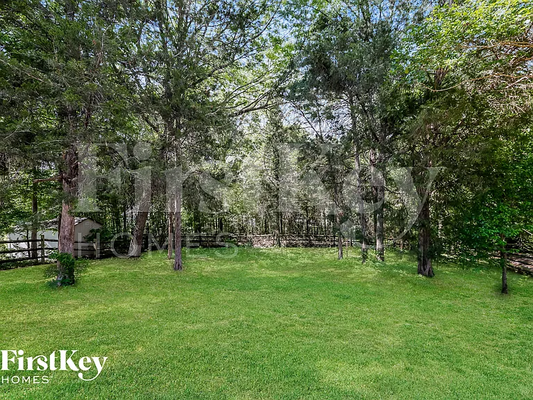 13835 Poppleton Ct — Photo 15
