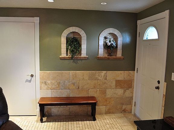 Entry/Travertine Floors