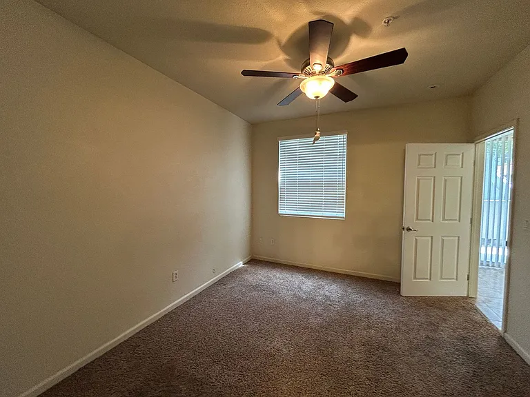 5201 Laguna Oaks Dr #187 — Photo 7