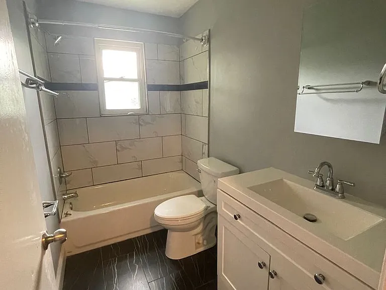 Bexvie Village Townhomes — Photo 9