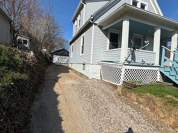 2nd image of 99 Fernwood Ave