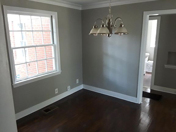 5th image of 1010 Echles St