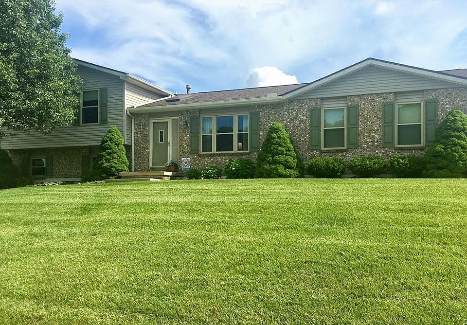 1st image of 11255 Carriage Hill Dr
