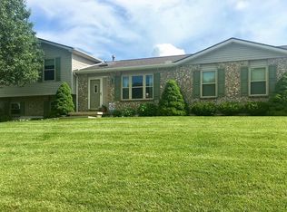 11255 Carriage Hill Dr, New Carlisle, OH 45344