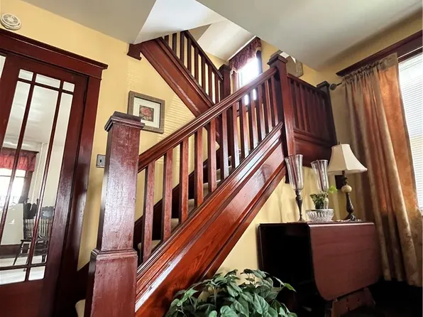 240 W Lincoln St, Easton, PA 18042