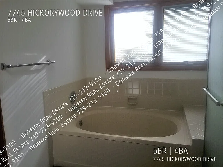 7745 Hickorywood Dr — Photo 13