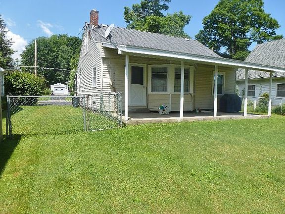 3rd image of 31 Case Ave