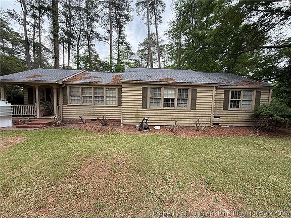2nd image of 1533 Country Club Rd