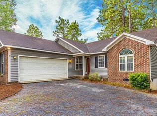 4 Juniper Ln, Pinehurst, NC 28374