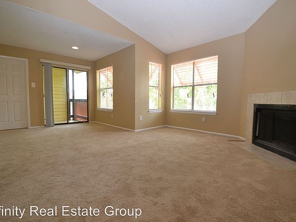 3rd image of 3716 Idlebrook 210 Cir