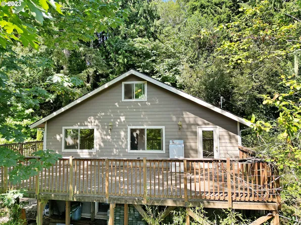 94053 Brush Ln, Coos Bay, OR 97420