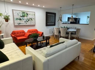 8 Scuppo Rd APT 13, Danbury, CT 06811