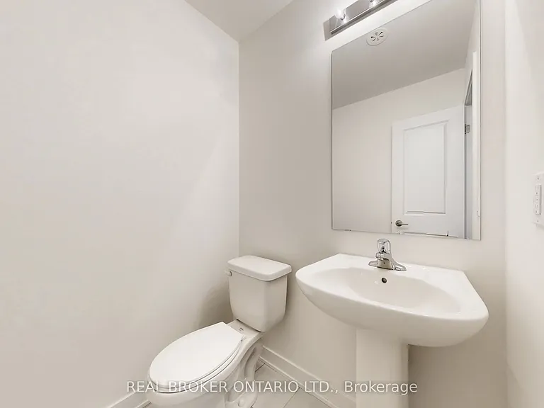 15100 Yonge St N #216 — Photo 8