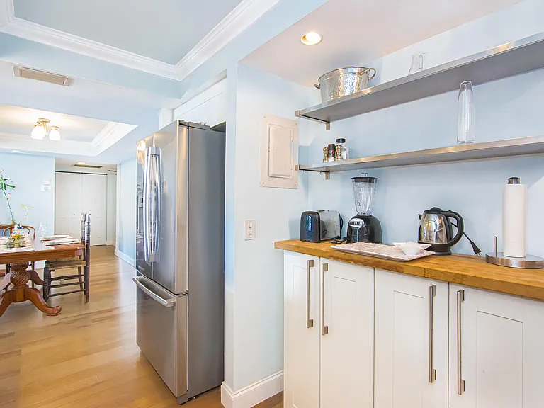 5600 N Flagler Dr #1404 — Photo 4