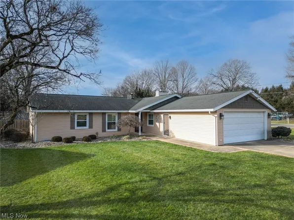 305 Clark Dr, Marietta, OH 45750