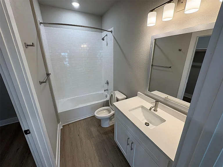 422 S Lillian St #2 — Photo 11