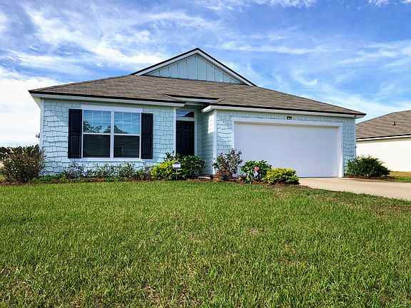 2nd image of 105 Green Palm Ct