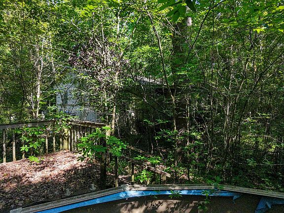 3rd image of 476 Delta Cir