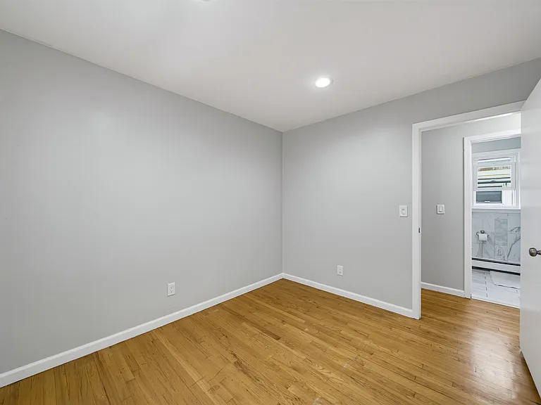 194 Congress St #3 — Photo 13
