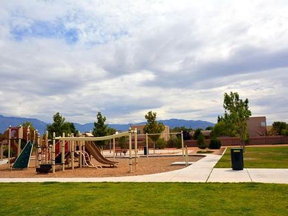 3rd image of 6800 Vista Del Norte Dr NE #722