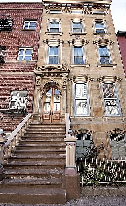 2nd image of 218 Hudson St