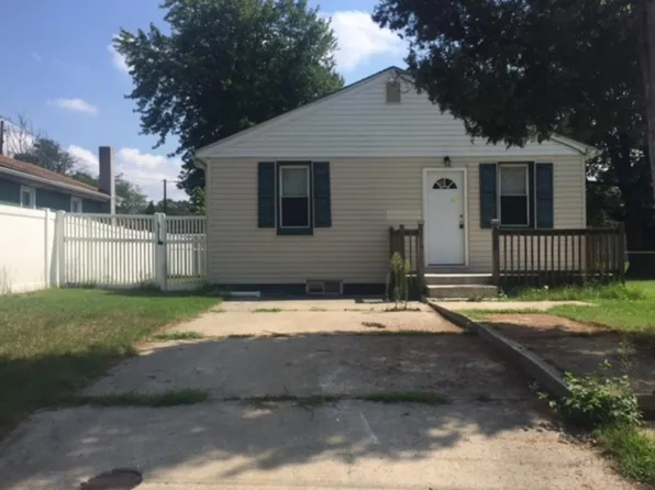 326 Somerset Ave, Thorofare, NJ 08086