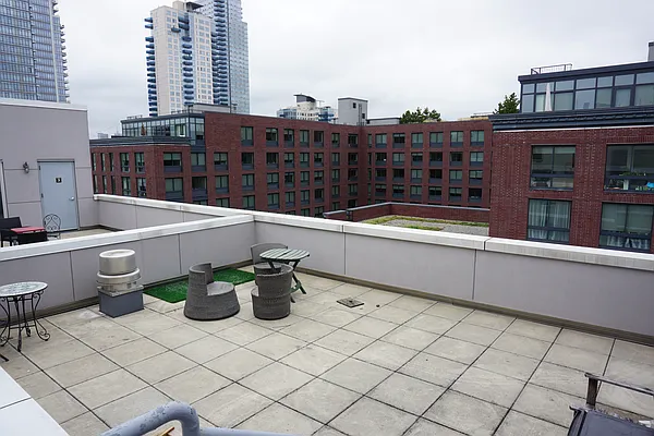 Rented by Rennit Inc. | media 42