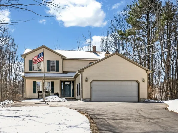 35 Oak Ridge Drive, Standish, ME 04084