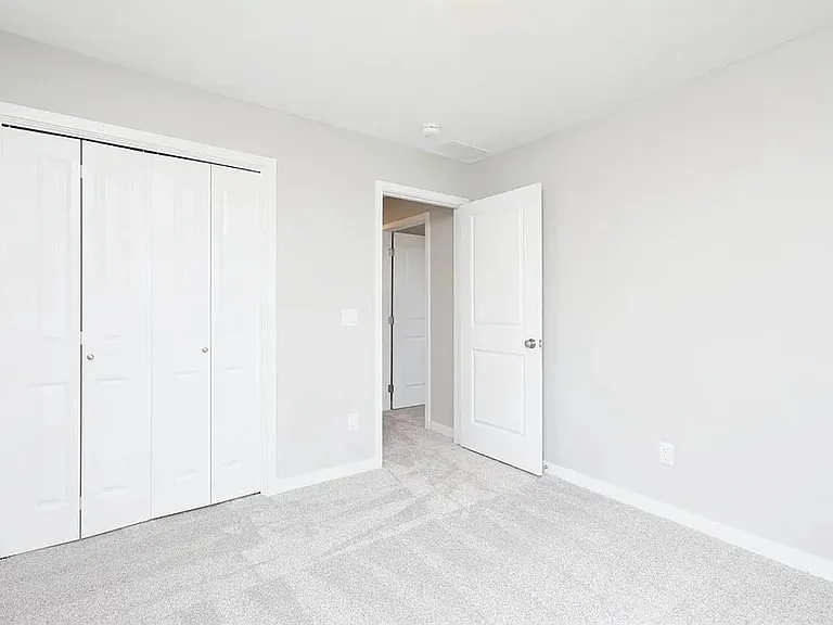 2823 22nd St SW — Photo 5
