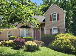 727 Foxborough Rd, Charlotte, NC 28213